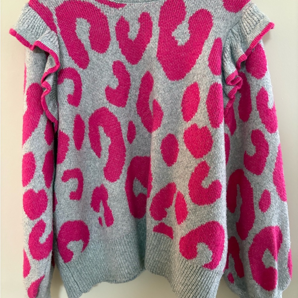 Crown & Ivy Pink and Gray Patterned Sweater